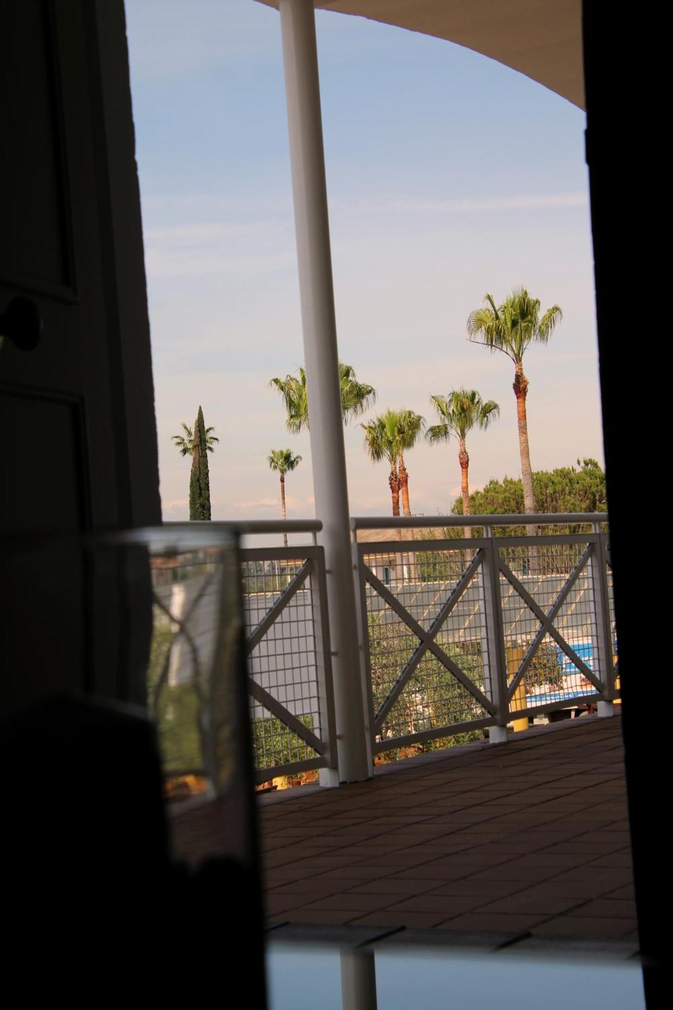Hospedium Hotel Blu Torre De Sevilla 토레데라레이나 외부 사진