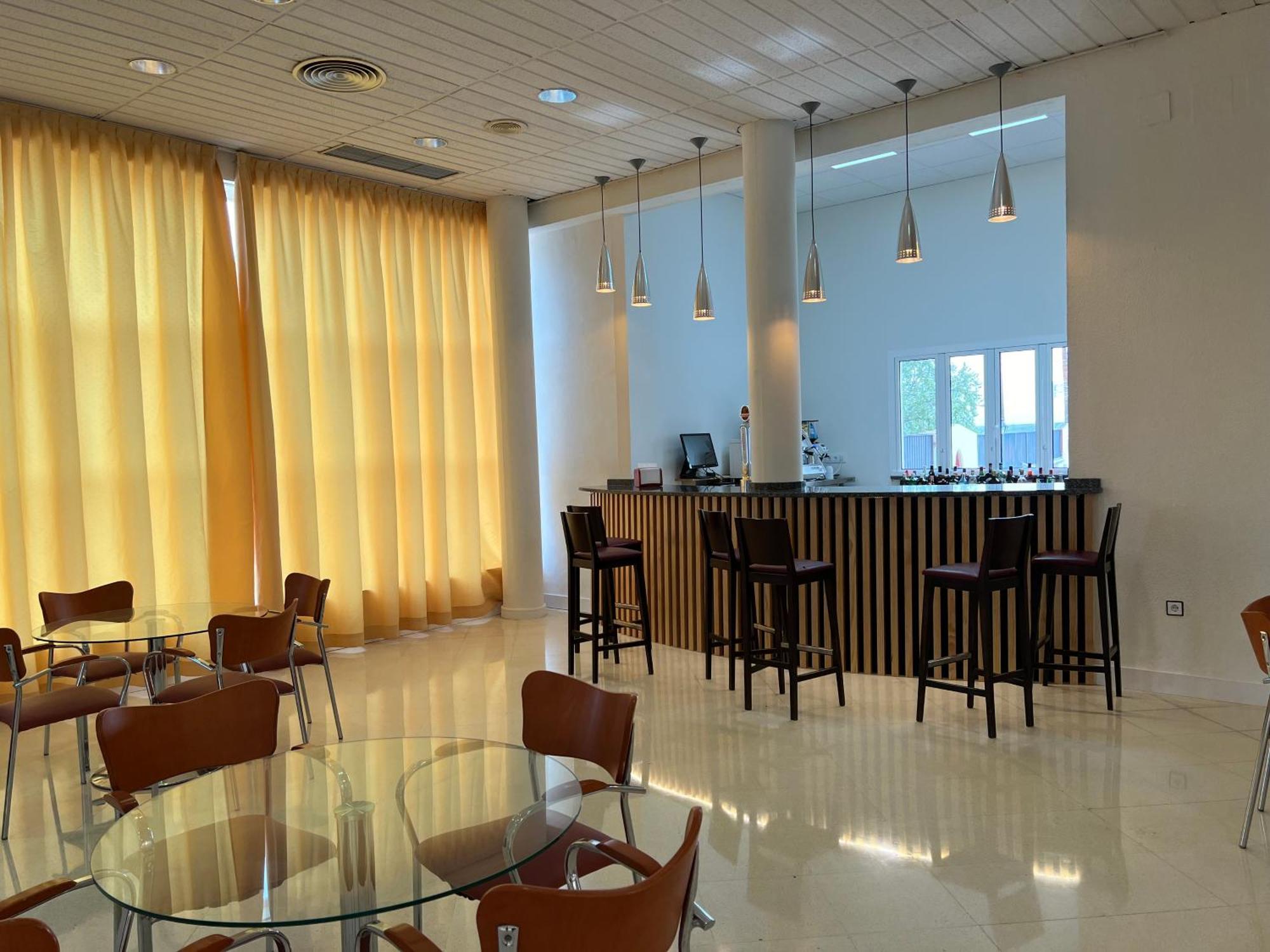 Hospedium Hotel Blu Torre De Sevilla 토레데라레이나 외부 사진
