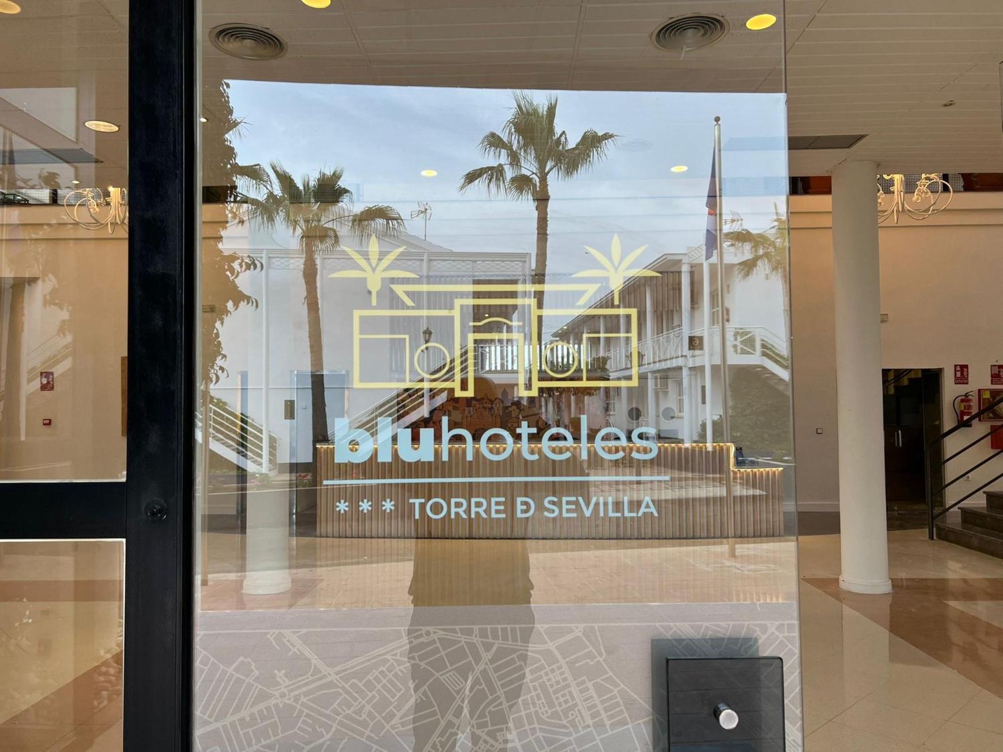 Hospedium Hotel Blu Torre De Sevilla 토레데라레이나 외부 사진