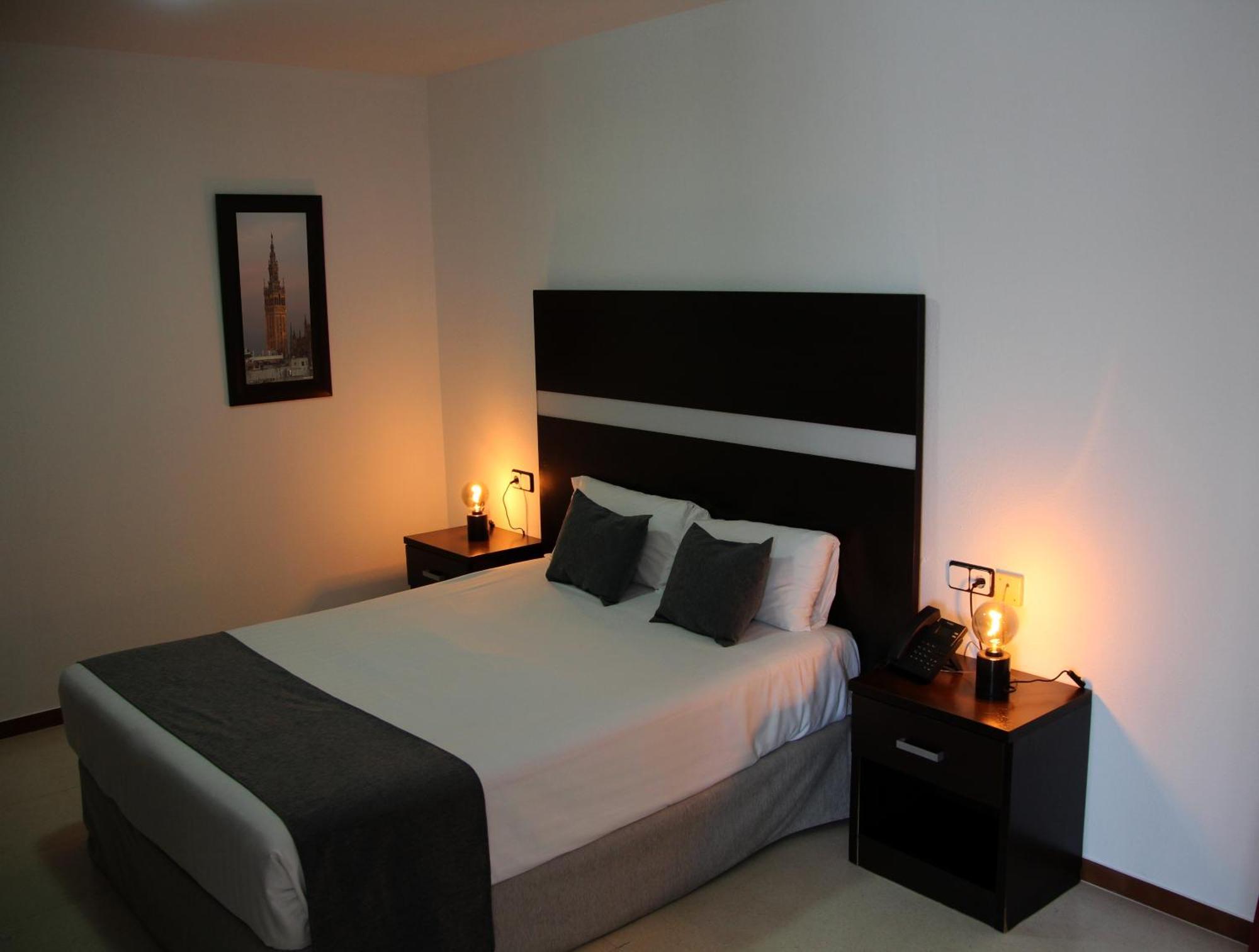 Hospedium Hotel Blu Torre De Sevilla 토레데라레이나 외부 사진
