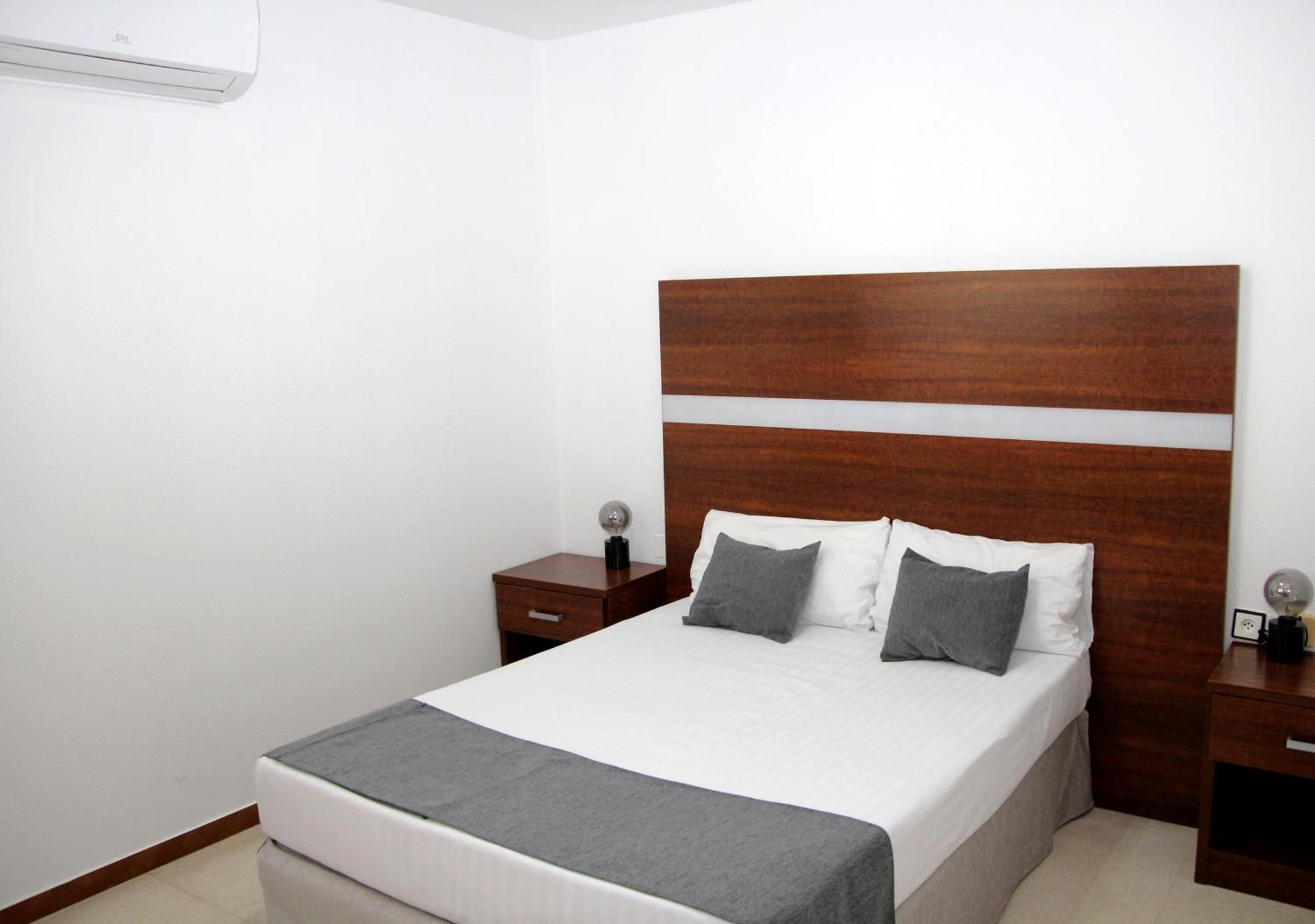 Hospedium Hotel Blu Torre De Sevilla 토레데라레이나 외부 사진